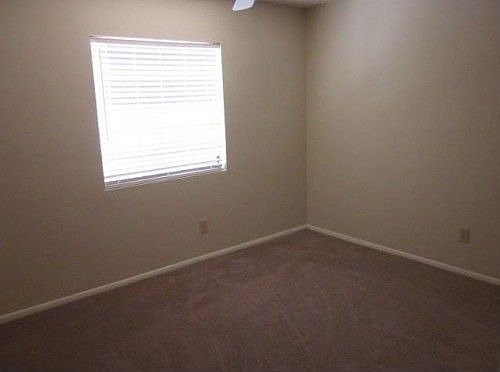 3rd image of 11421 S Iroquois Dr