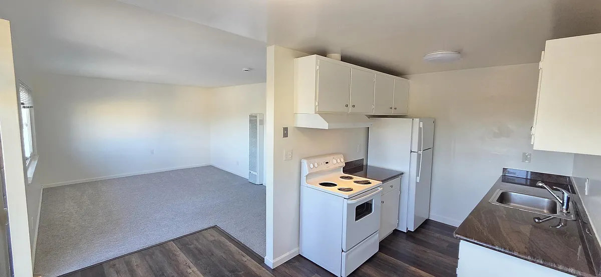 Building Photo - 2270 John Ct #9