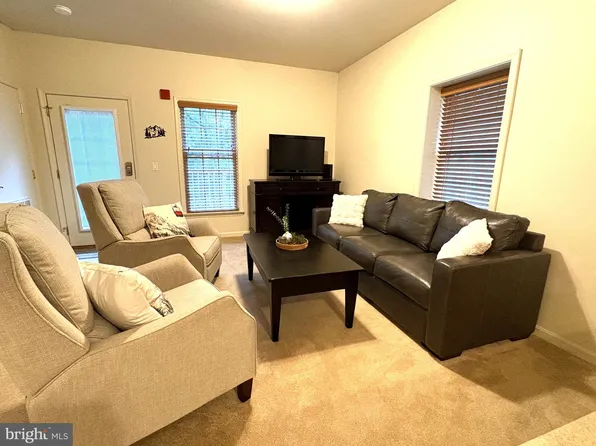 14200 Northern Lights Dr Unit 34, Mercersburg, PA 17236