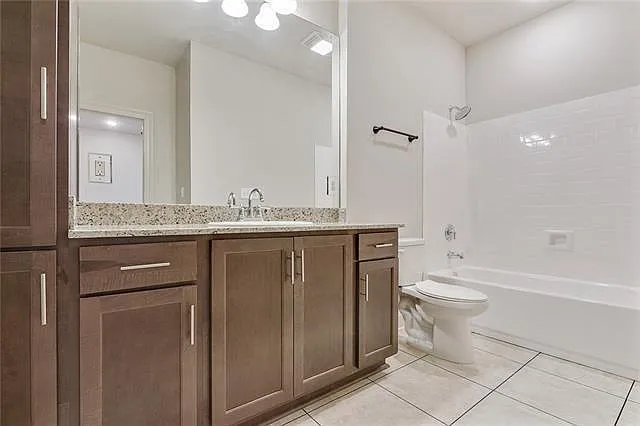 4416 Barnett St #C — Photo 18