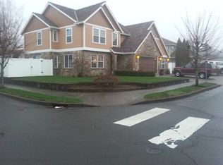 305 NE 26th St, Gresham, OR 97030