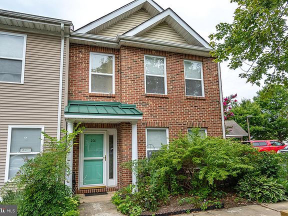 5th image of 510 Brookletts Ave APT 201
