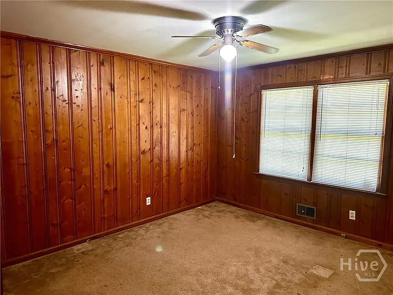 569 Whitehead Rd — Photo 5