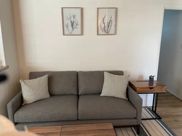 453 D Ave, Coronado, CA 92118