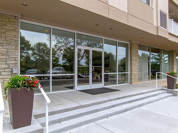 3rd image of 3415 W End Ave #703