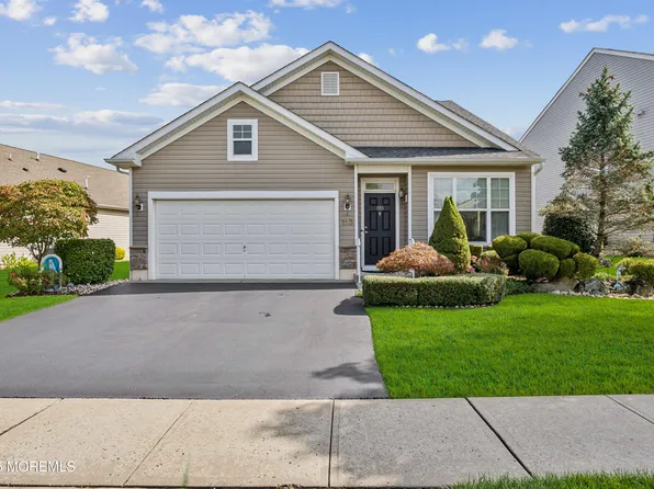 193 Wintergreen Drive, Manalapan, NJ 07726