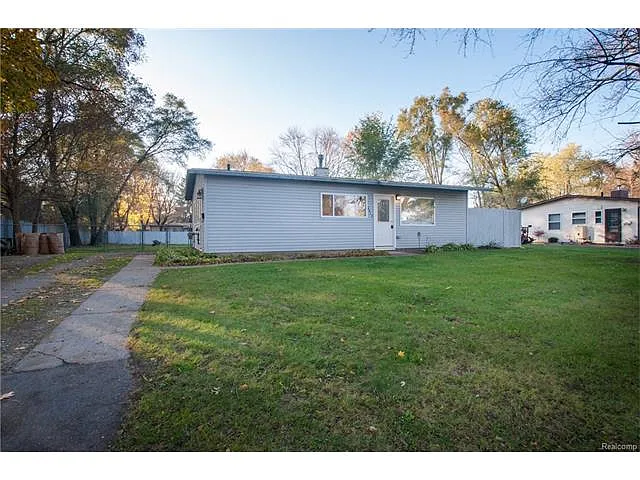 6412 Sidney St photo 1