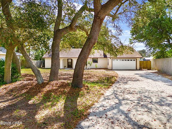 5th image of 902 Laurel Oak Ln