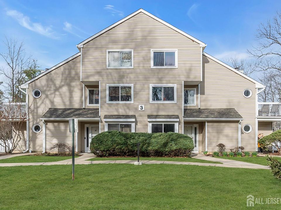 1st image of 33 Deerberry Ln
