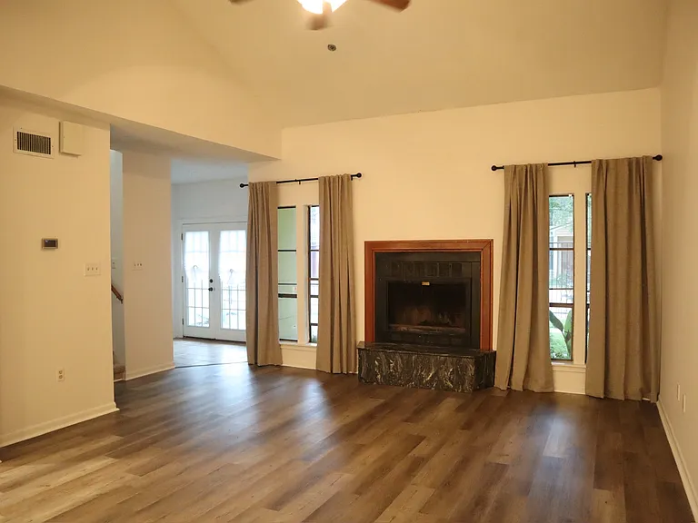 305 Halcott Dr #131 — Photo 3