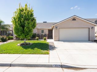 13375 Peach St, Parlier, CA 93648