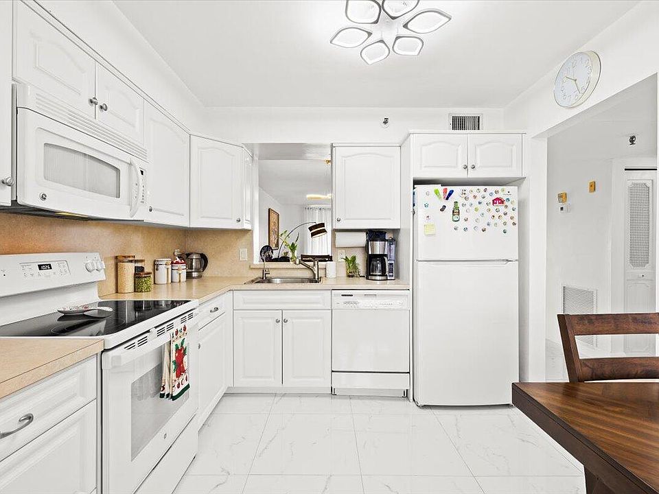 1st image of 4550 NW 18th Avenue #406
