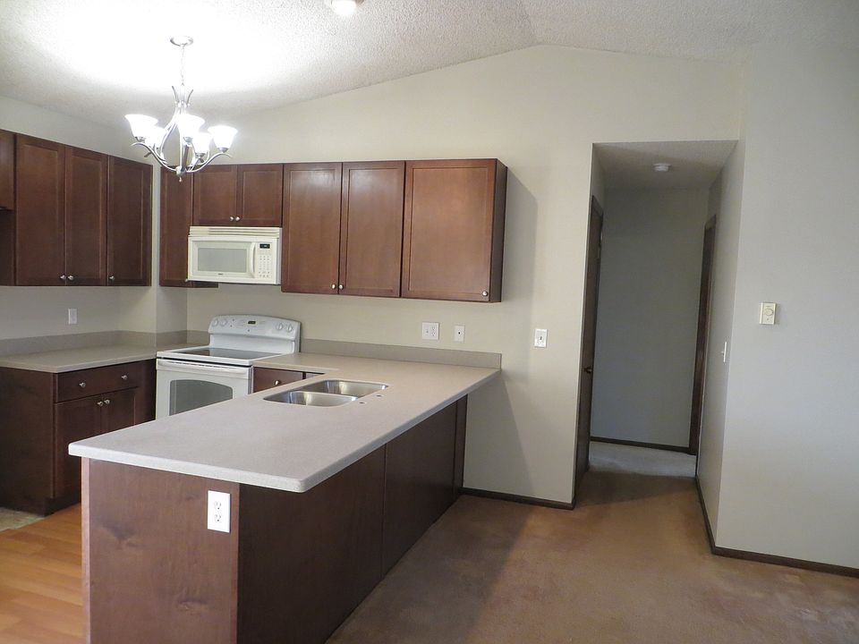 2nd image of 2031 Sonora St