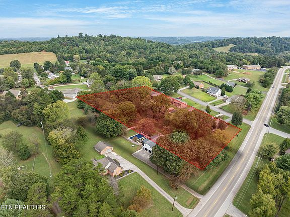 4th image of 2608 Topside Rd
