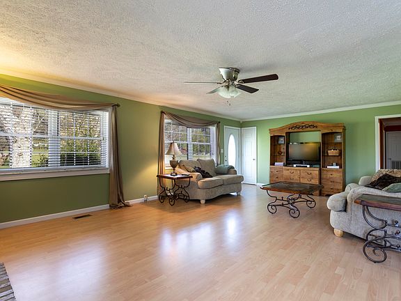 5th image of 5007 Dalton Pike SE
