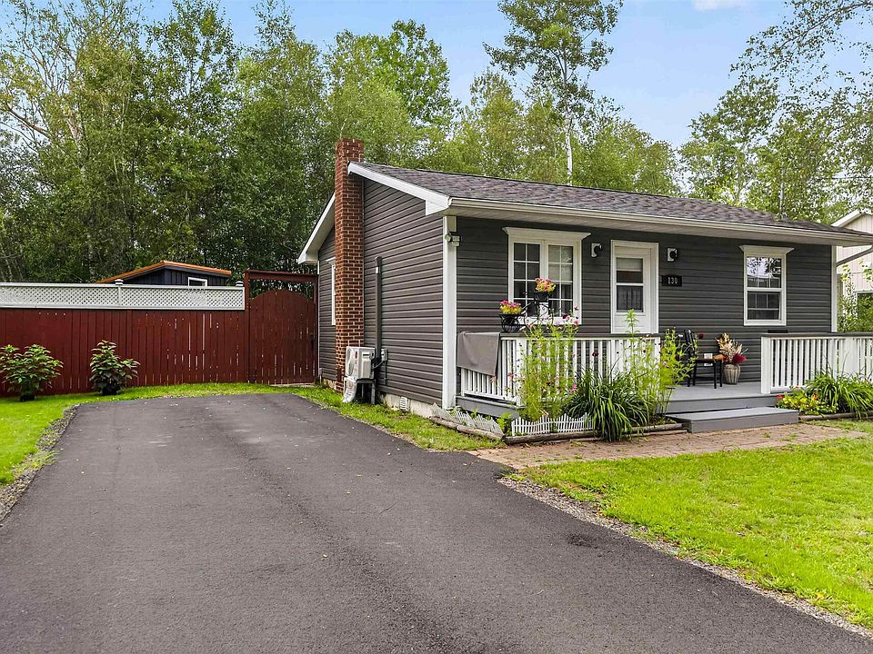 1st image of 130 Sunset Cres