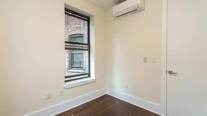 Rented by Nooklyn NYC LLC | media 46