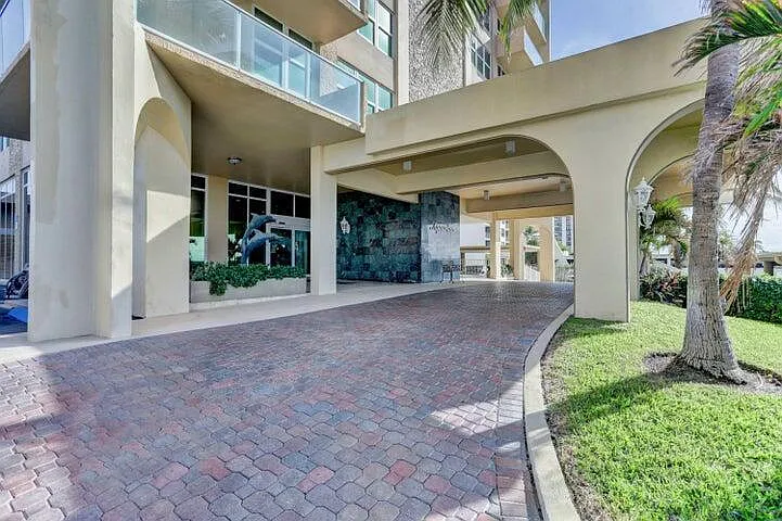 5440 N Ocean Dr #1502 — Photo 31