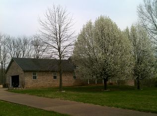 2666 Bullocktown Rd, Boonville, IN 47601