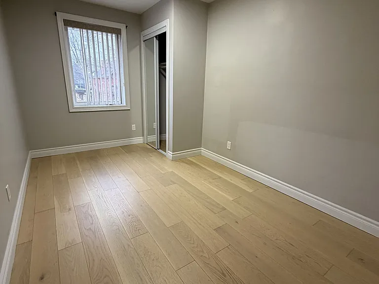1543 Dupont St #1 — Photo 4