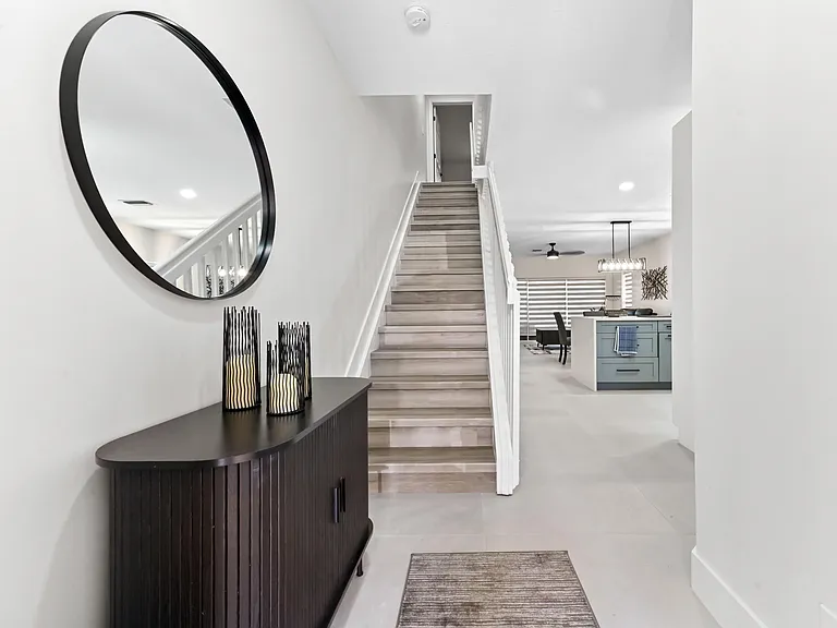 6880 Brook Hollow Rd — Photo 2