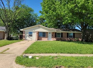 2461 Loyce Dr, Mesquite, TX 75149