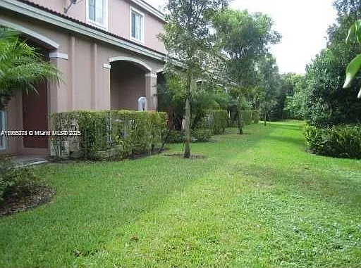 3 bed, 1423 sqft, $2,790 — Photo 4