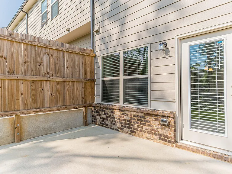 1380 Sugar Glen Ct — Photo 42