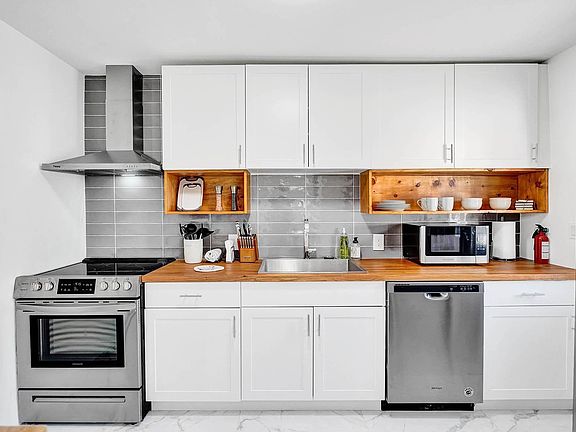 5th image of 1416-1420 NE 26th Avenue