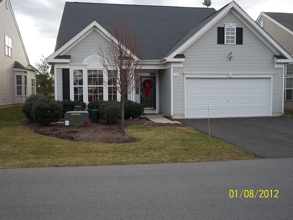Single Home in Adult Community