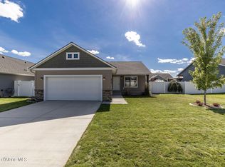 6719 W Irish Cir, Rathdrum, ID 83858