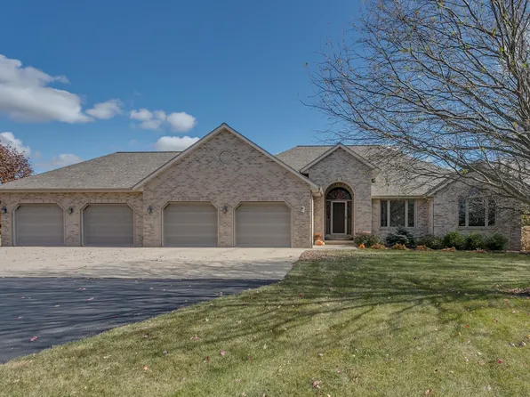 2136 Pheasant Run Trl, De Pere, WI 54115