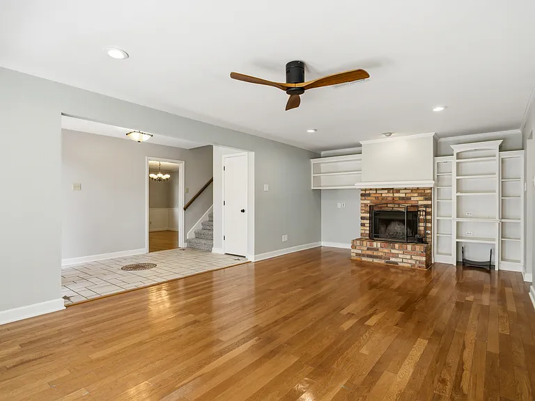 9351 Highedge Cir — Photo 8