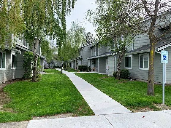 2nd image of 191 NE Ernst St #10123