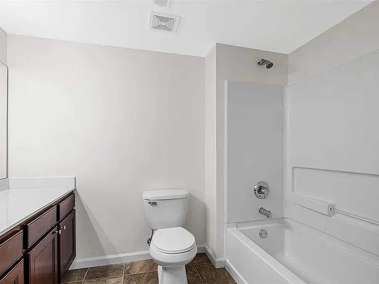 111 Saravalle Dr — Photo 22