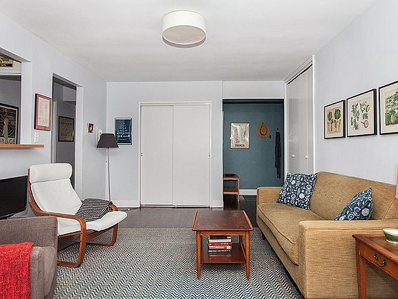 3rd image of 400 E 17th St APT 509