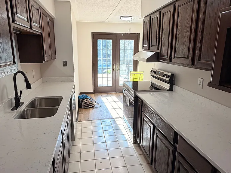 289 S Waverly Rd #1 — Photo 10