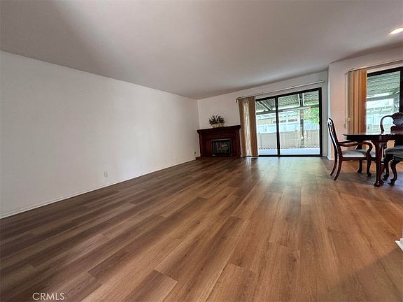 5th image of 530 Berry Way
