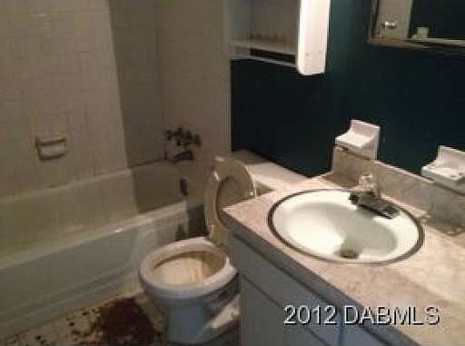 3rd image of 400 Oakridge Blvd #80