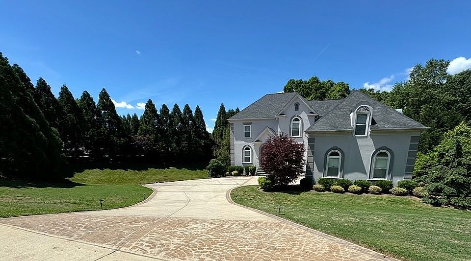 1st image of 16546 Riverpointe Dr