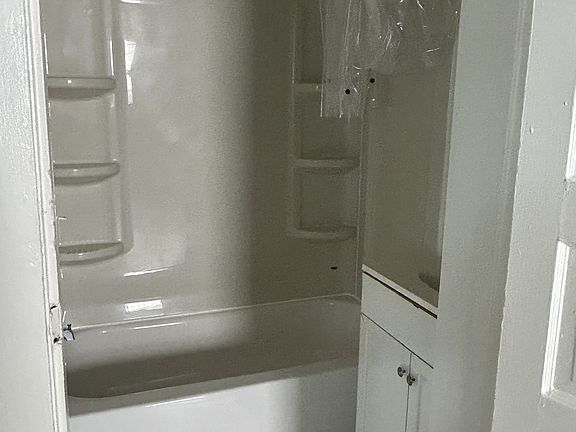 4th image of 714 S Cameron St #2