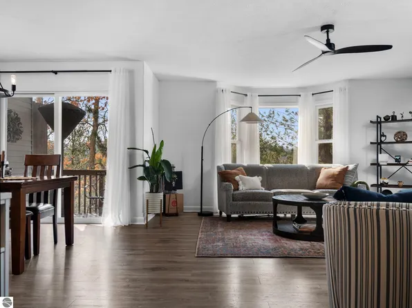 4114 Sherwood Forest Dr, Traverse City, MI 49686