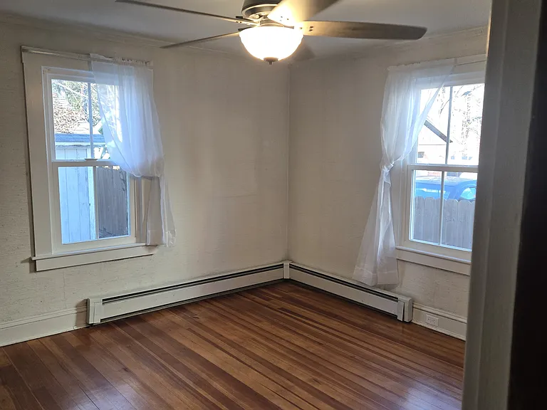 Rear bedroom