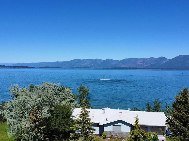 540 Shoreline Dr — Photo 28