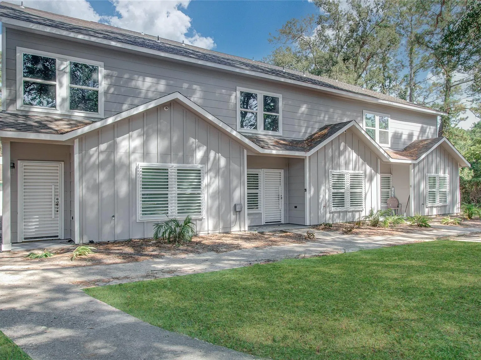 3 bed, 2.5 bath, 1933 sqft, $1,750 — Photo 1