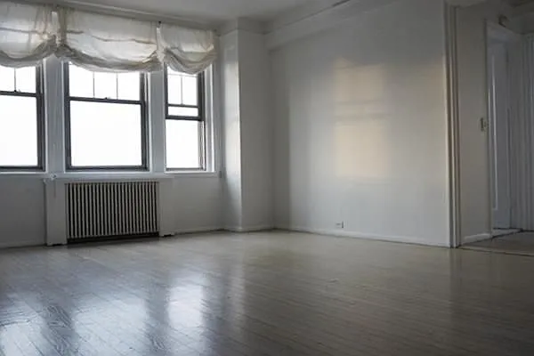 Rented by Domus Realty | media 30