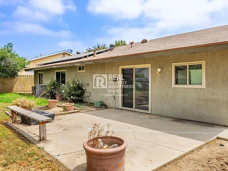 7970 Cambridge Ave — Photo 15