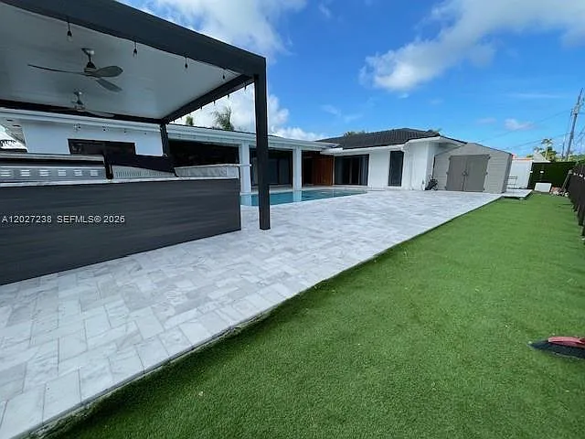 1252 Coral Ln — Photo 17