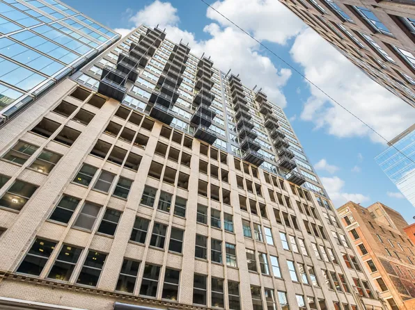 565 W Quincy St Unit 705, Chicago, IL 60661