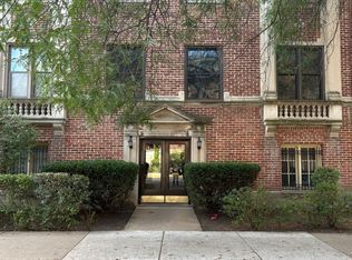 1155 E Hyde Park Blvd #2F, Chicago, IL 60615